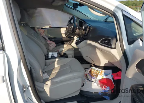 2021 Chrysler Pacifica Touring L z USA, uszkodzony, nr VIN 2C4RC1BG7MR591969